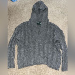 American Eagle pullover sweater